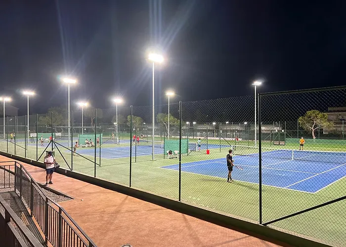 Piso Con Ac, Piscina Y Pista De Padel Y Tenis En Aguilas