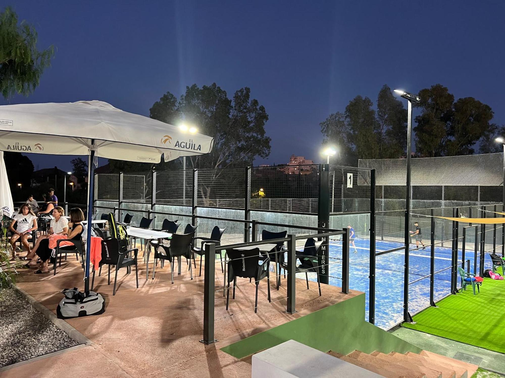 Apartment Piso Con Ac, Piscina Y Pista De Padel Y Tenis En *